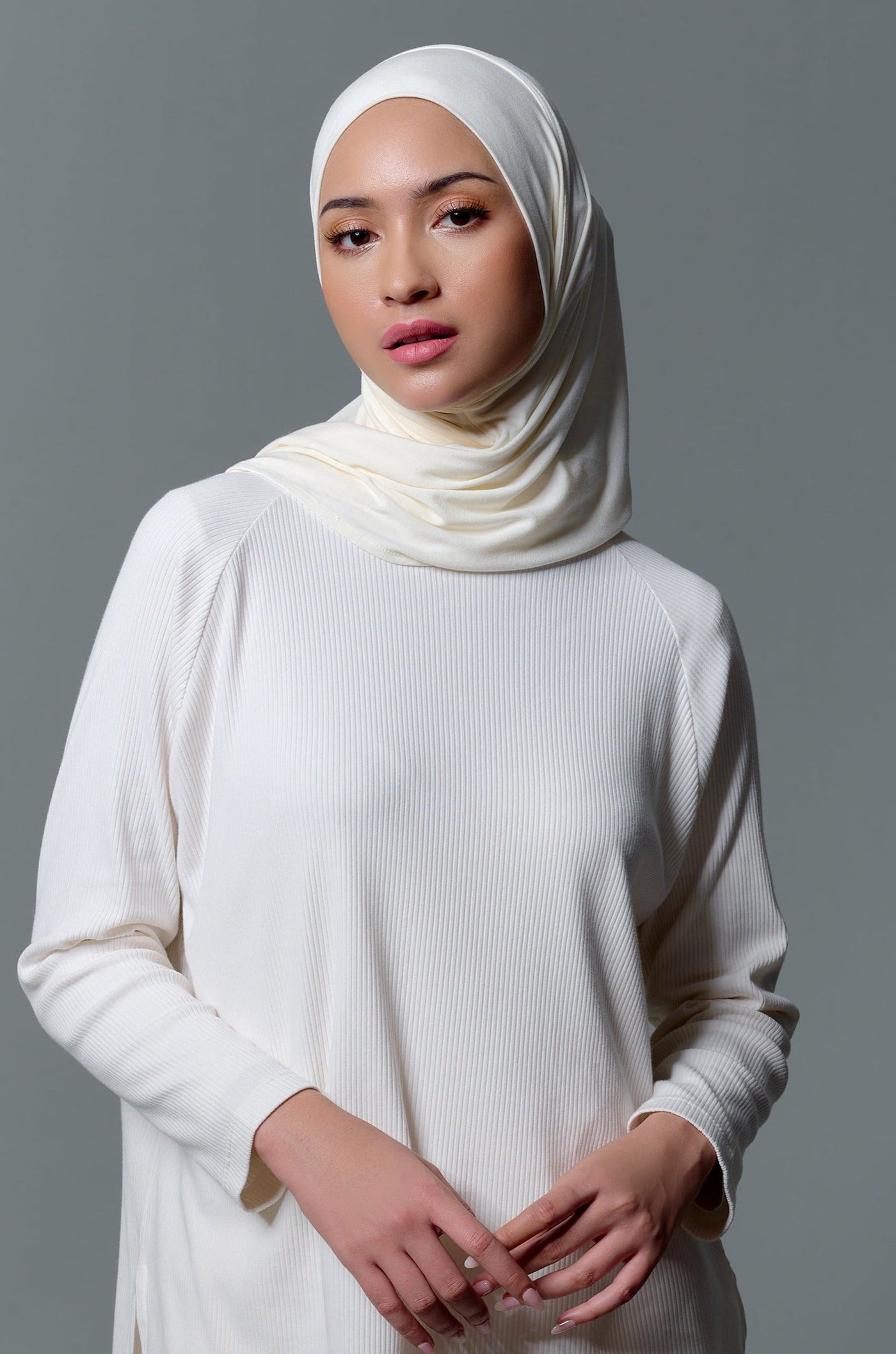 [Anniversary Sale] MECCANISM - GHEA BROKEN WHITE HIJAB INSTAN