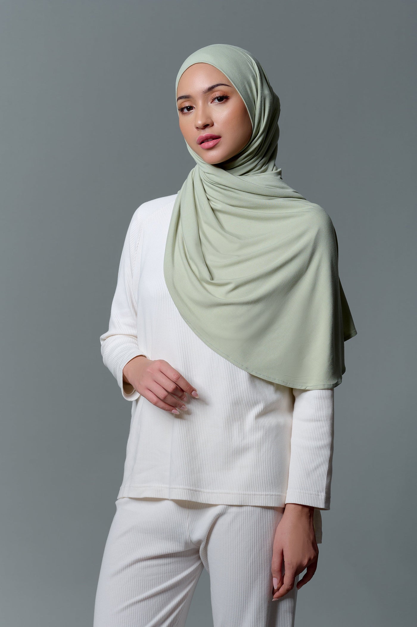 [Year End Sale] Meccanism - Queenza Spandex Pashmina Instan