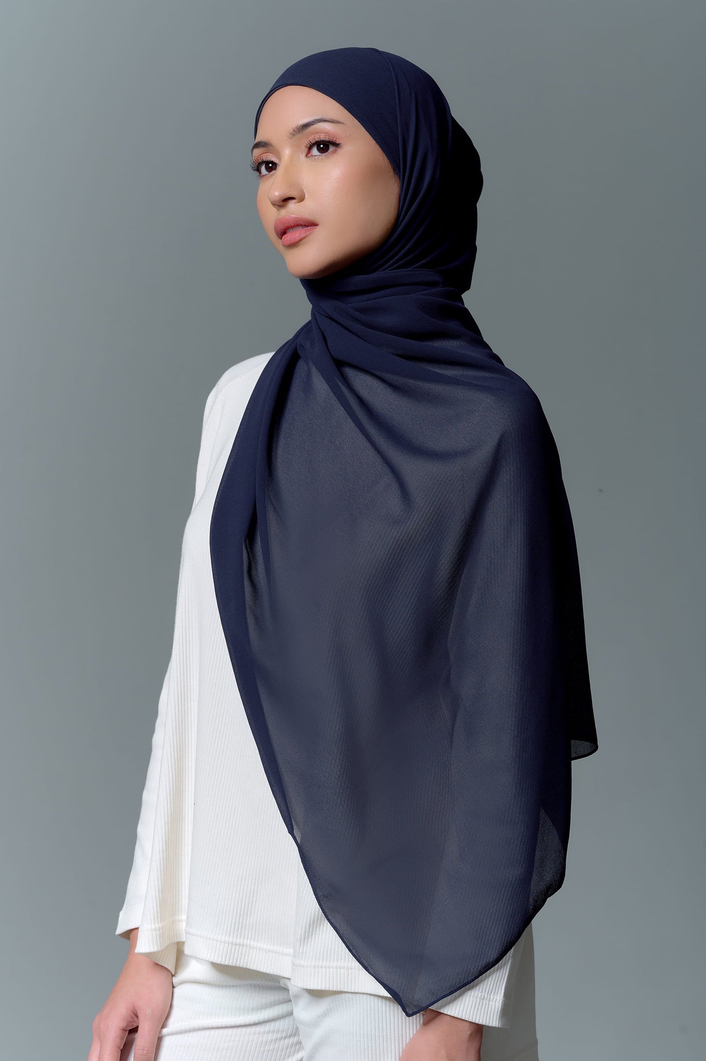 [Anniversary Sale] Meccanism Feat Tasya Nur Medina - ZEE DEEP NAVY PASHMINA INSTAN