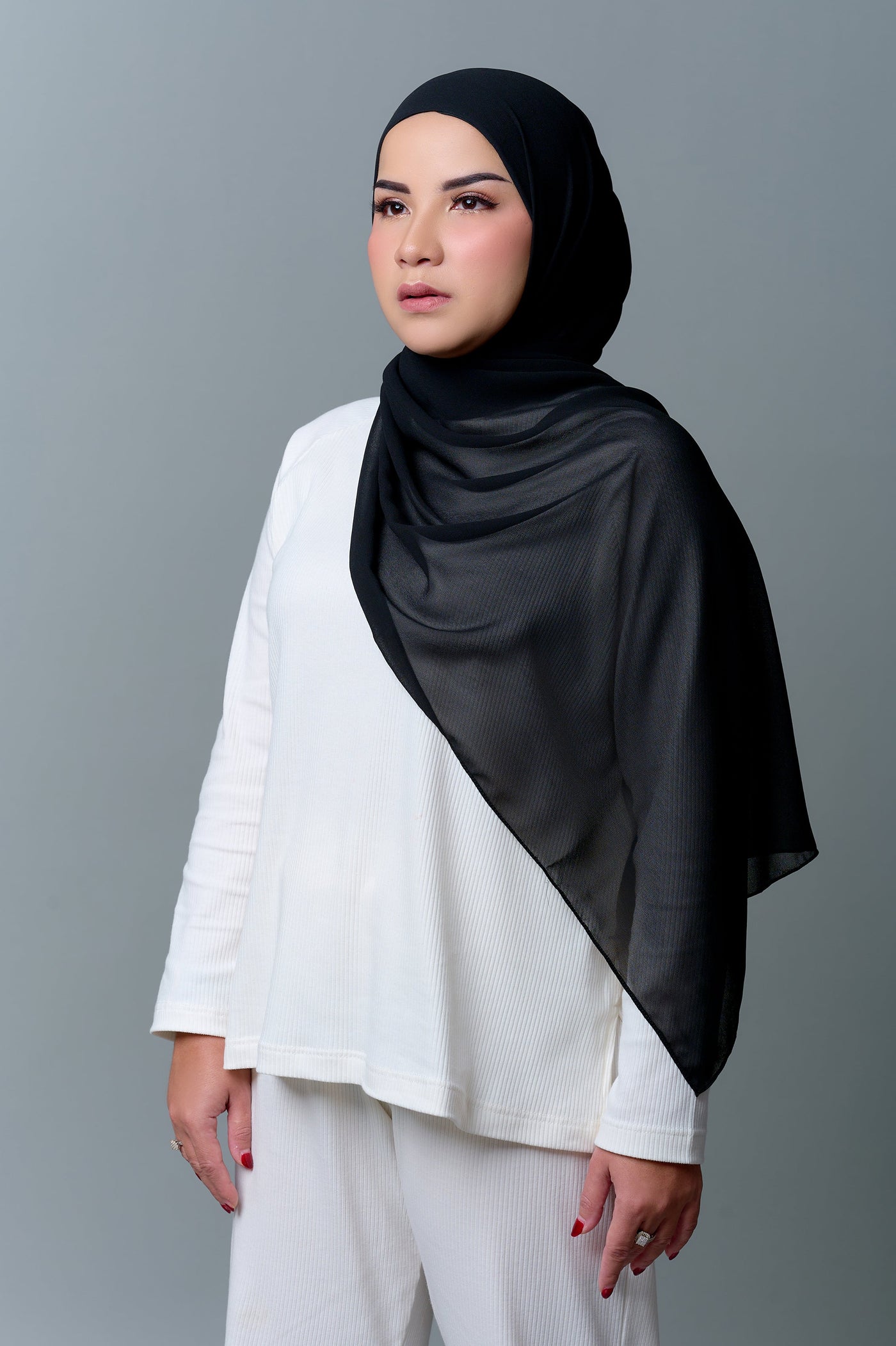 [Anniversary Sale] Meccanism Feat Tasya Nur Medina - ZEE BLACK PASHMINA INSTAN